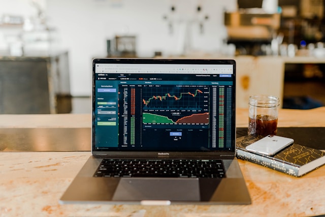 Informasi Trading dan Investasi
